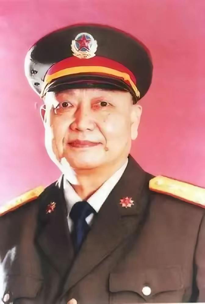 他是史玉孝，陕西宝鸡人，出生于一个地主家庭，父亲做生意赚了点钱，在家乡建造了20