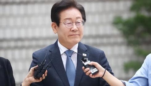 韩国民调显示64.5%支持介入台海冲突,尹锡悦政策失败或成“自找麻烦”,李在明新
