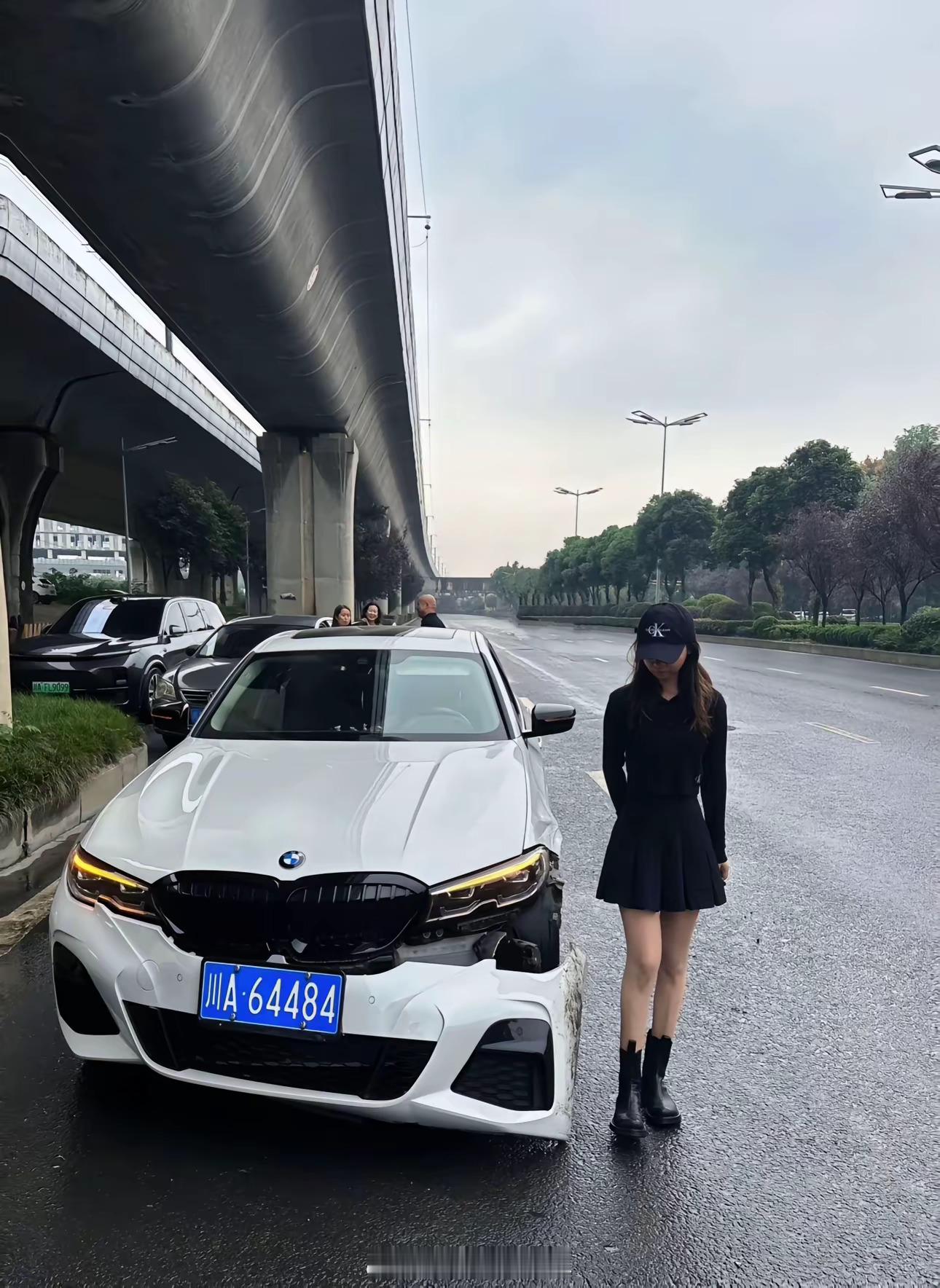 现在流行炫这个了吗？这条赛道确实挺窄的[doge]​​​