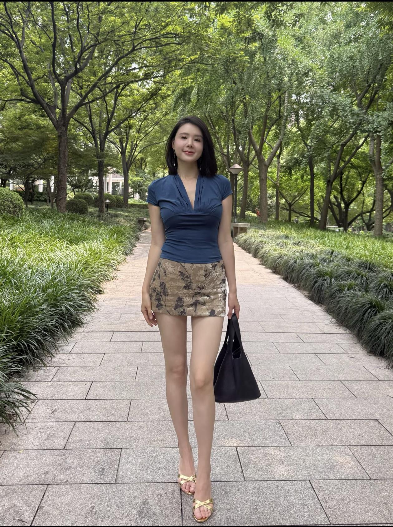 阳光明媚，轻松自在