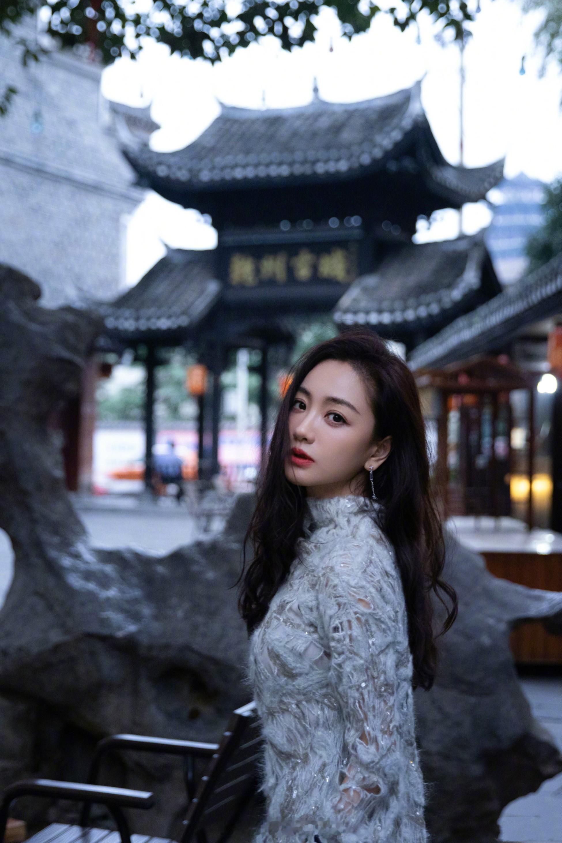 杨蓉姑娘古城的浪漫