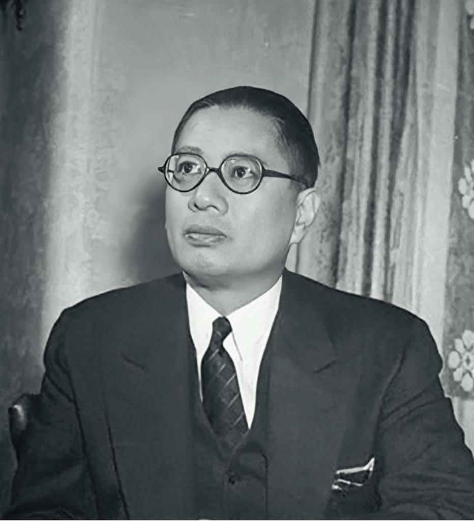 1933年，宋子文发现，因蒋介石围剿红军，国库出现了6000万元的亏空，气得他说