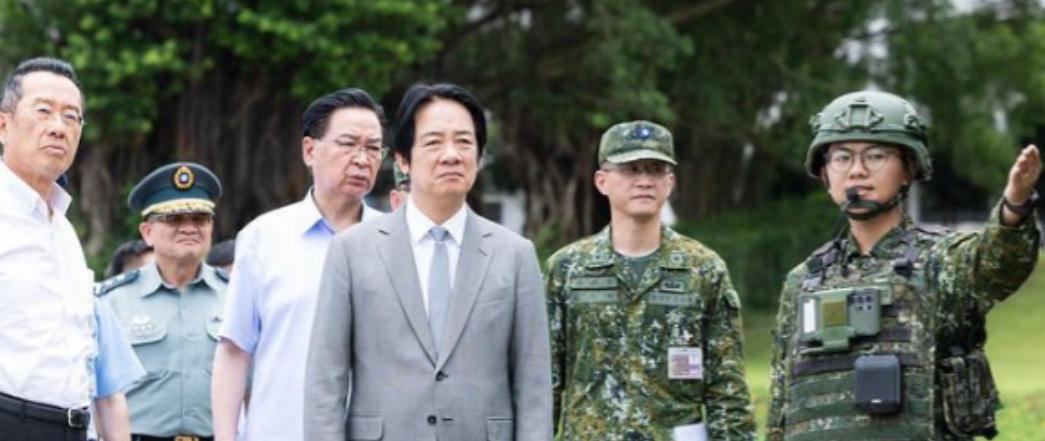台湾中时新闻网6月28日发文：大陆已将台军定性为“武装叛乱团体”，国防部两度改称