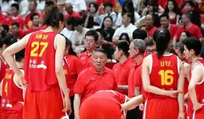 就在今天！7月4日，中国女篮传来宫鲁鸣、郑薇、李梦和李月汝消息就算是在全运会表现
