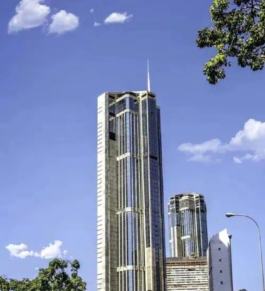 美军上百架战机突然紧急升空，直抵委内瑞拉！阵地上的萨姆导弹全部竖起，这