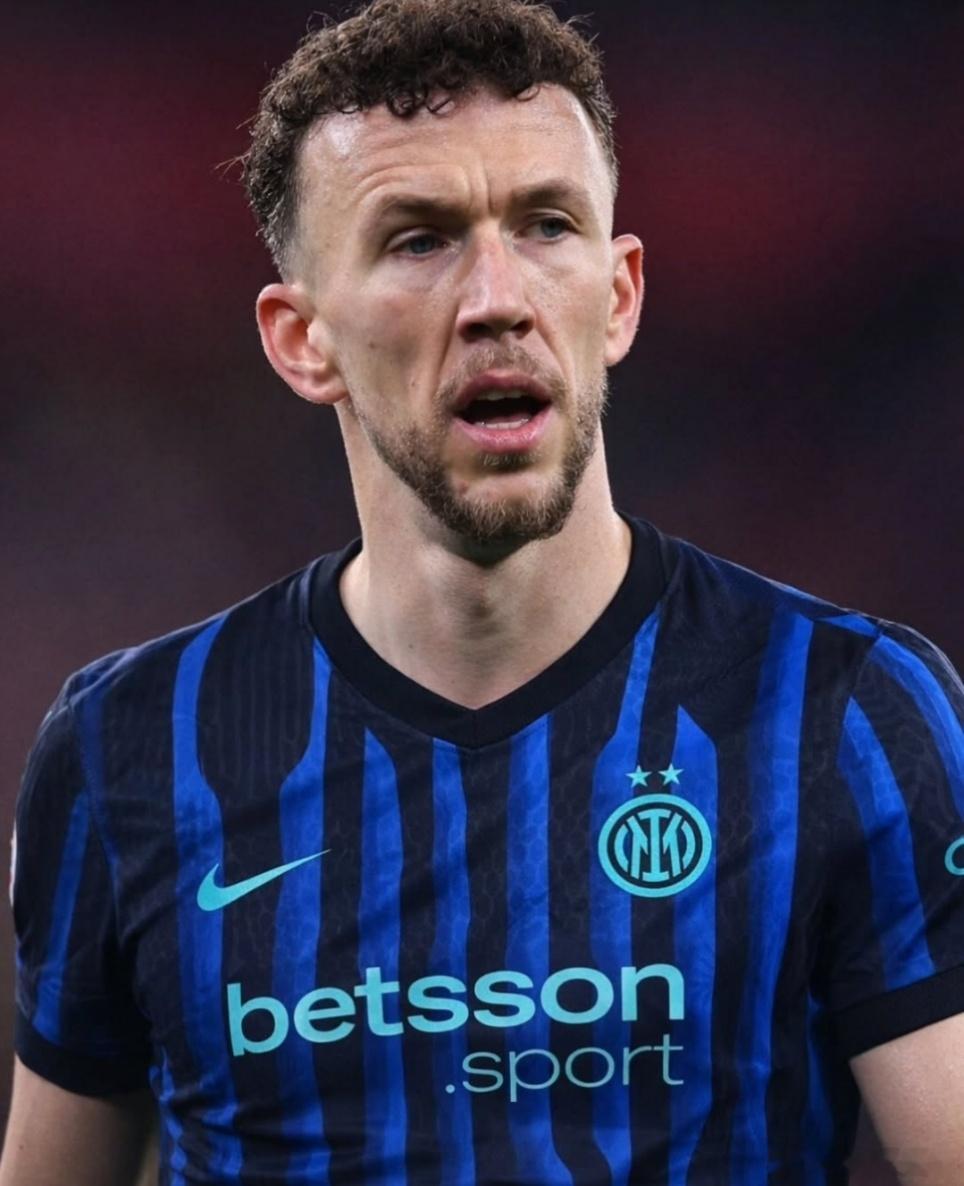 迪马济奥：恩里克的未来可能将远离国际米兰，伯恩茅斯对他表现出兴趣，但他的转会与佩