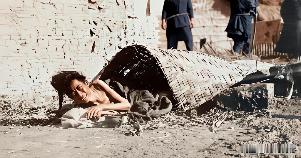 过去的穷苦人，和现在大漂亮街上的流浪汉差不多，命运都是很悲苦的，不同的是，我们过