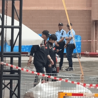 莎莎和杨指上训，杨指也是满脸的骄傲，两位安保人员的表情挺好玩。全运会从前天