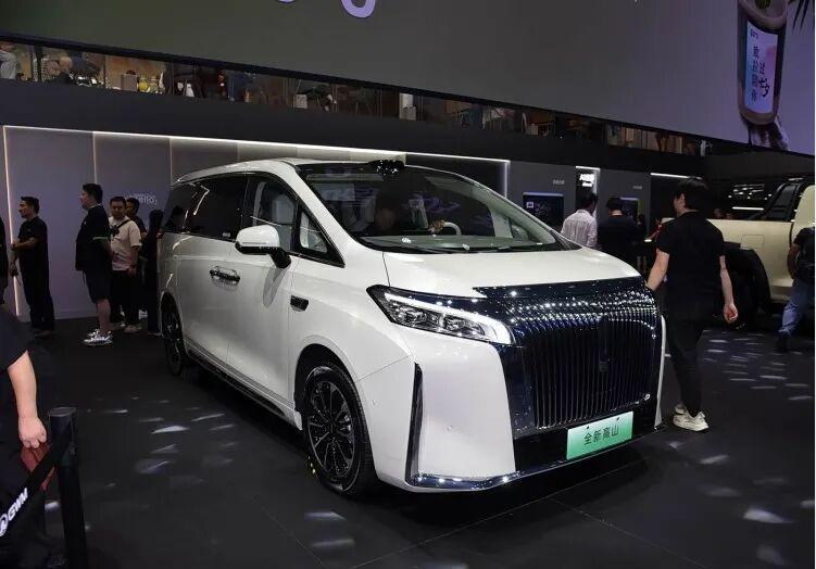 市场重构！2025年10月，魏牌高山销量9928辆；2025年10月，丰田赛