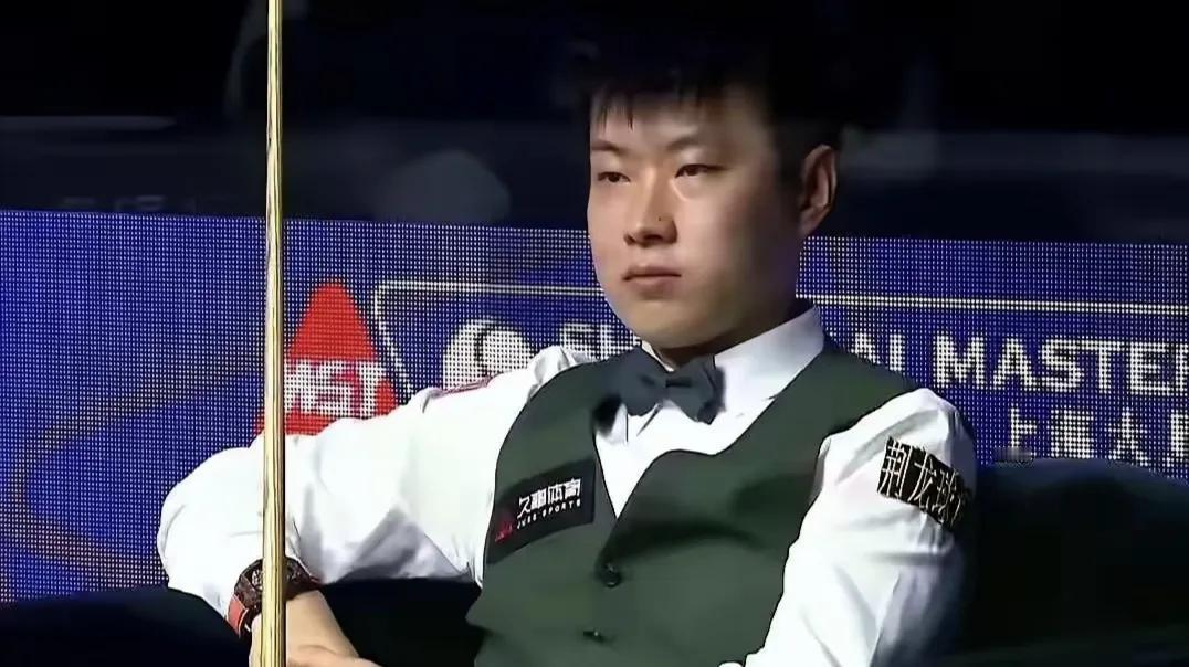重压之下只有勇夫！赵心童失败了，不得不接受莽夫的称号。斯诺克武汉赛赵心童对马奎