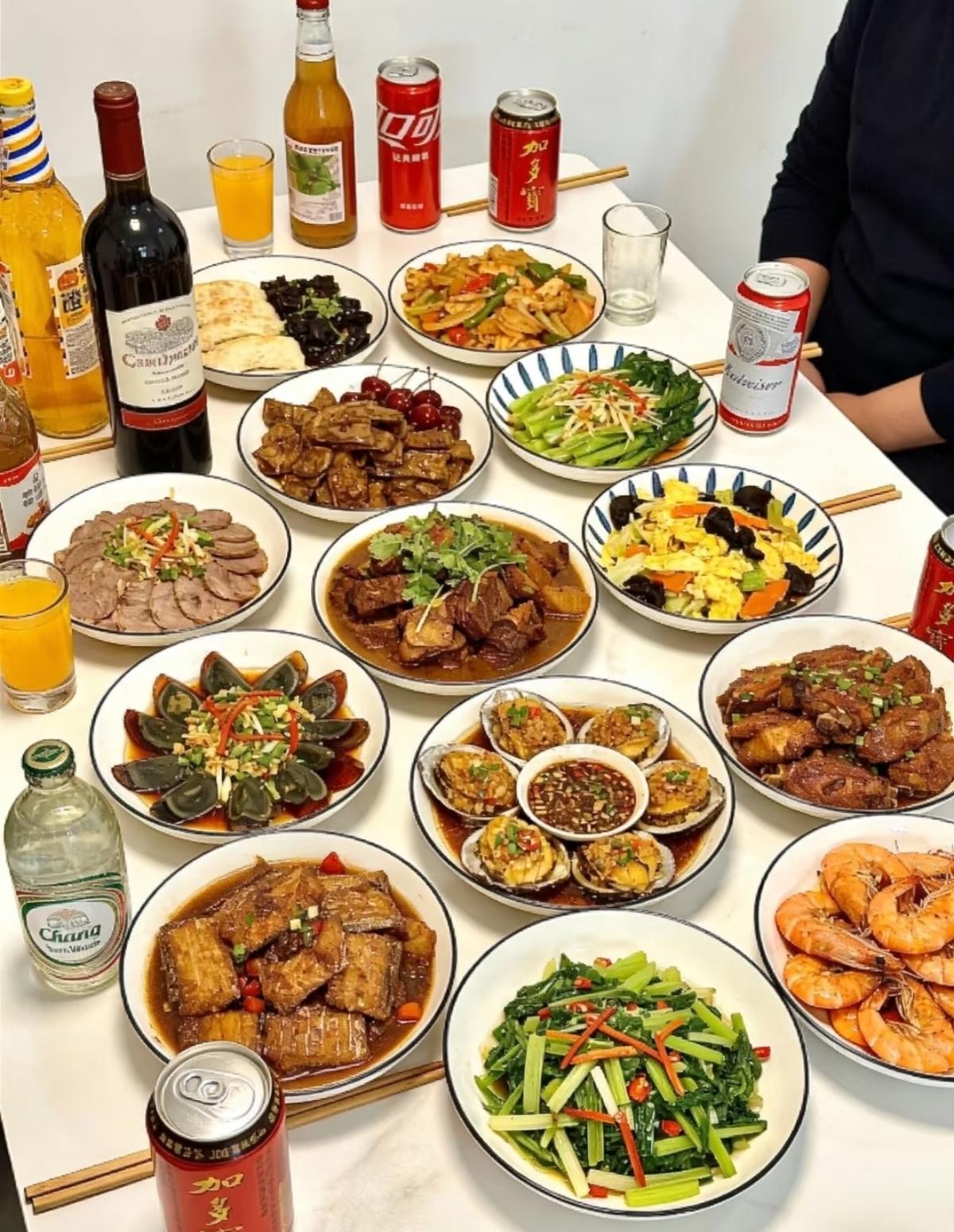 每年一到过年，我就发现一个规律：年夜饭做得再好吃，最后都逃不过变成剩菜的命运。