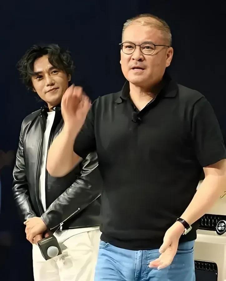 秦昊：刚从国外度假回来我就过来了。金主：看来当演员的就是比我们闲哈！秦昊：主
