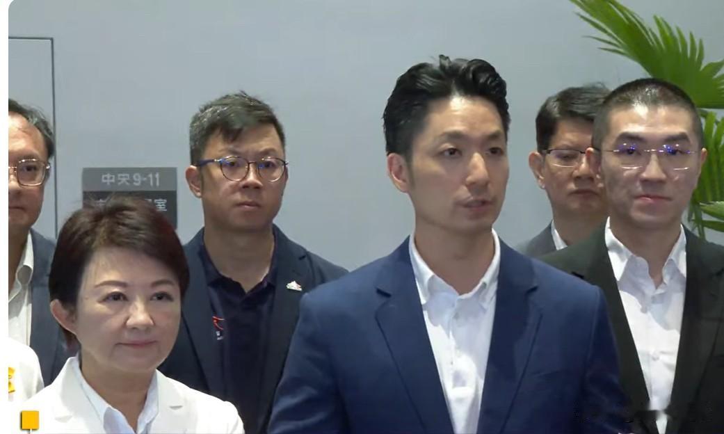 号召725上街反毒油蒋万安、张丽善、谢国梁拜会卢秀燕台北市长蒋万安呼吁民众