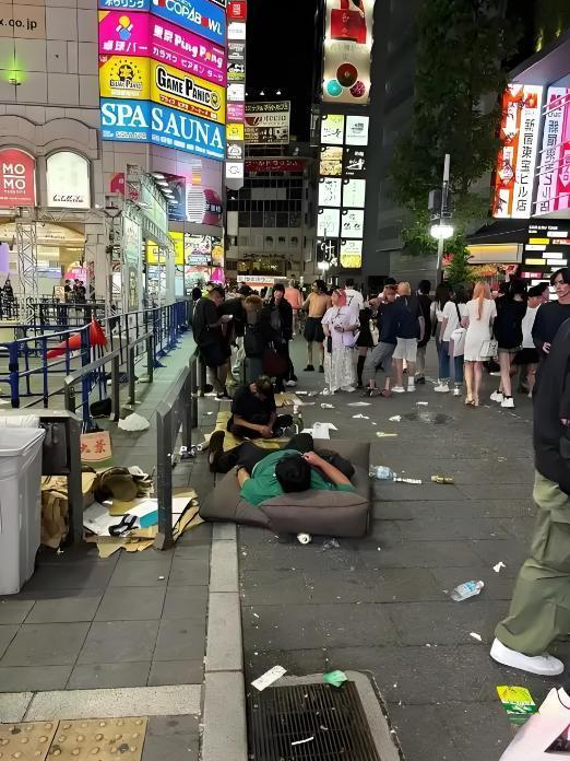 毁掉一个国家不一定非得打仗谁能想到当年把家电、汽车卖遍全球，号称“经济巨人”