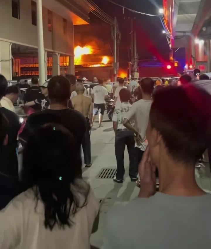 汕头一铺面火灾致3人遇难后续，6月10日凌晨1点，峡山西沟村一市场内铺面发生火灾