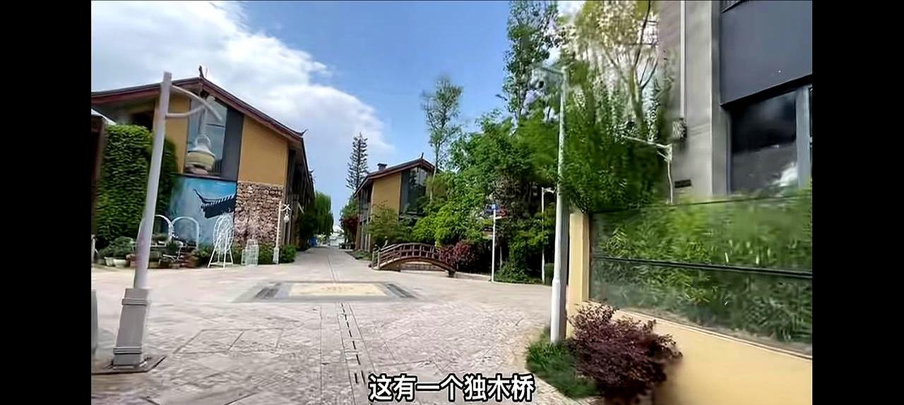 35亿雪山小镇，今天还在亏李亚鹏当年拍胸脯，408亩地、隆研吾设计，说给艺