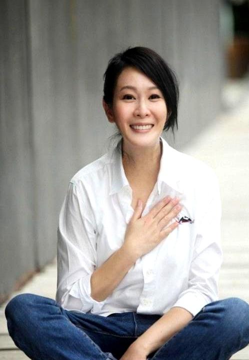 41岁结婚，敢给老公立下“分房睡、不做家务”的规矩，还能让男人半夜乖乖爬起来带娃