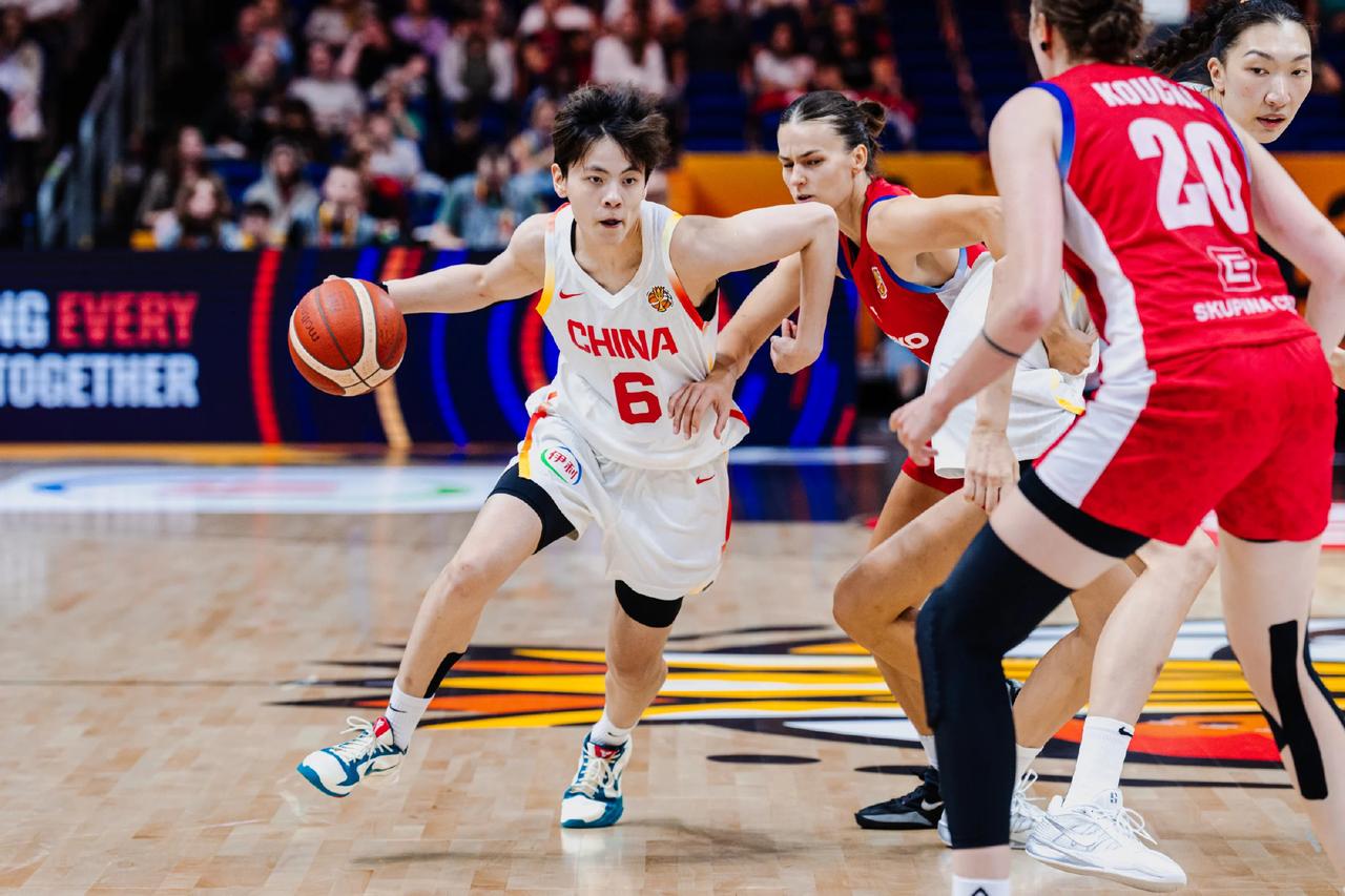 中国女篮71:51大胜意大利女篮！2026女篮世界杯D组小组赛最后一轮，也是争