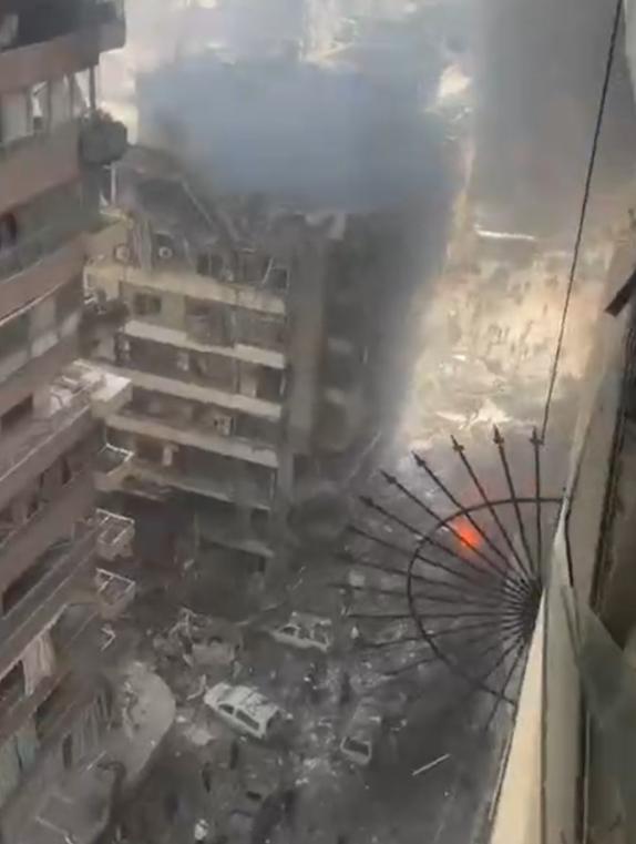 说好的停火呢？翻脸比翻书还快停火协议刚说完，炸弹又掉下来了。伊朗这边刚宣布停