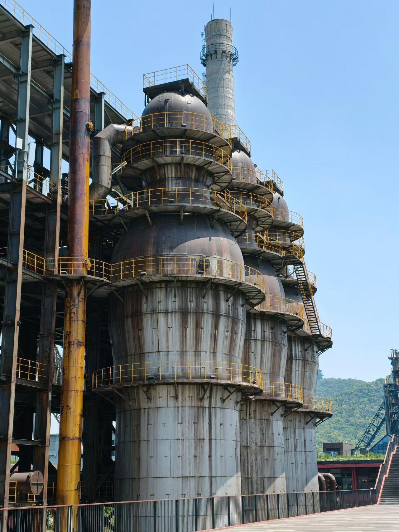 经过社会的打磨才明白的道理：1、如果有人两次不回你的信息，就不要再主动联系