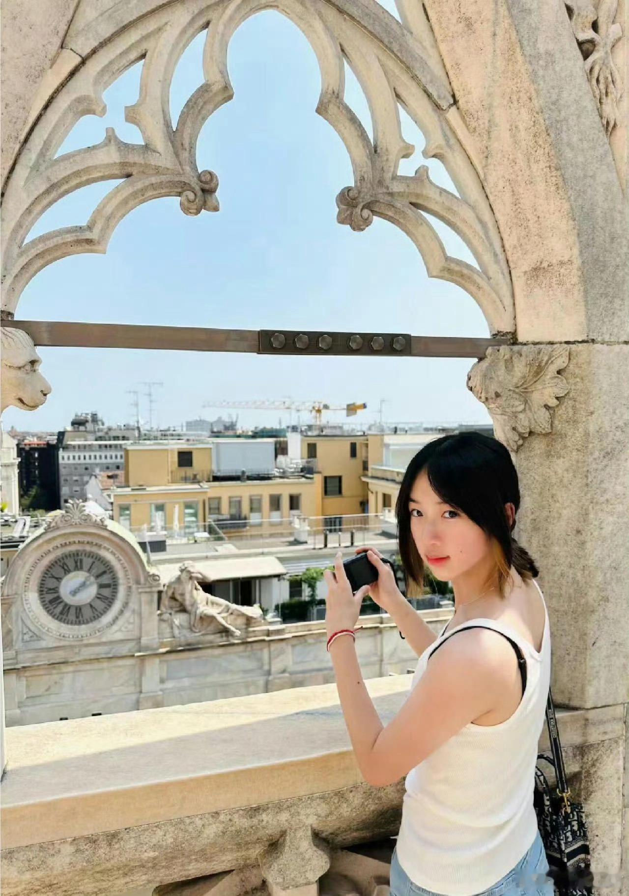 吴尊爱女如养花的具象化真的从小就很羡慕neinei，看到吴尊对neinei的爱真