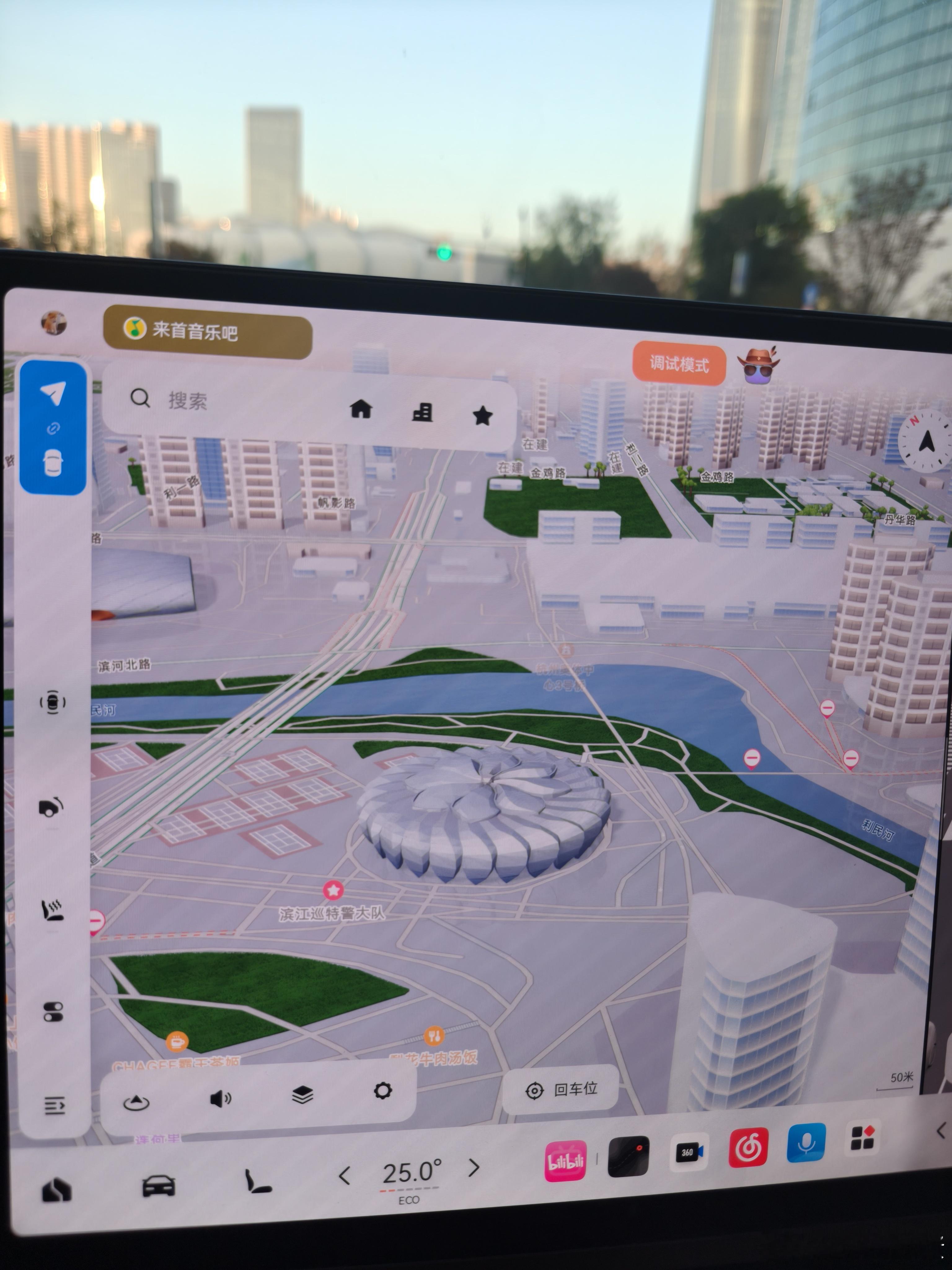 高德车机地图，在3D渲染这块儿确实没的说，效果很逼真。高德地图