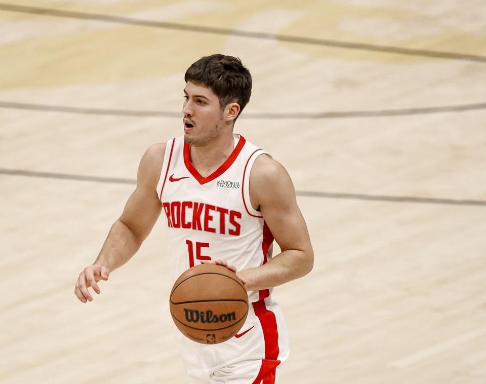 谢泼德近8场冰冷数据曝光：三分最低0%！作为火箭队外线及替补席的主要得分点，