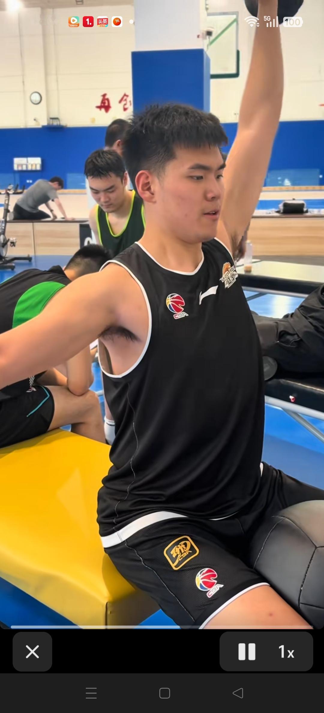 辽宁队新赛季球员训练已经悄然开始。看到了几张陌生的面孔，还不知道叫什么名字。