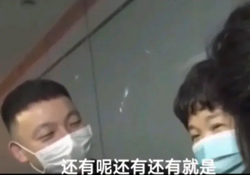 看完姚策与杜妈郭爸初次相见的视频，我终于明白为什么90%的人都站队许妈了！亲生父