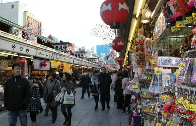 报应终于来了！殴打中国游客、禁止中国人进入、歧视中国游客，这些情况在国外屡见不鲜