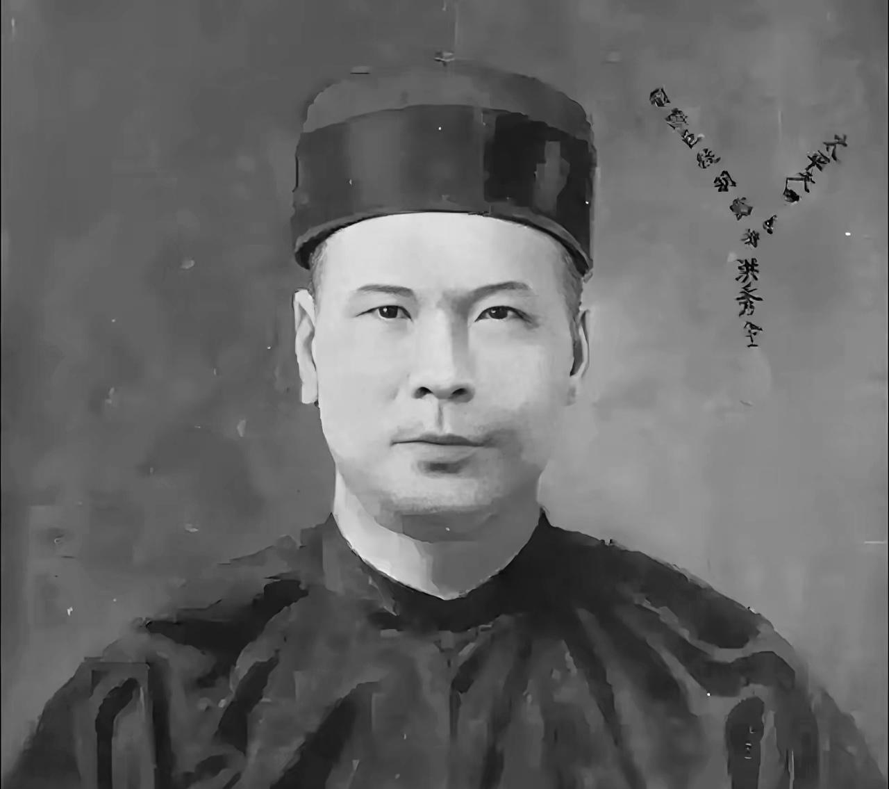 1864年，太平天国天王洪秀全是个奇葩，饿得全城人啃树皮，自己却逼全城人啃杂草，