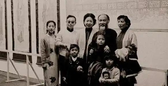 1952年的一天，18岁的山田喜美子在53岁的张大千面前褪去衣衫，红着脸说：“先