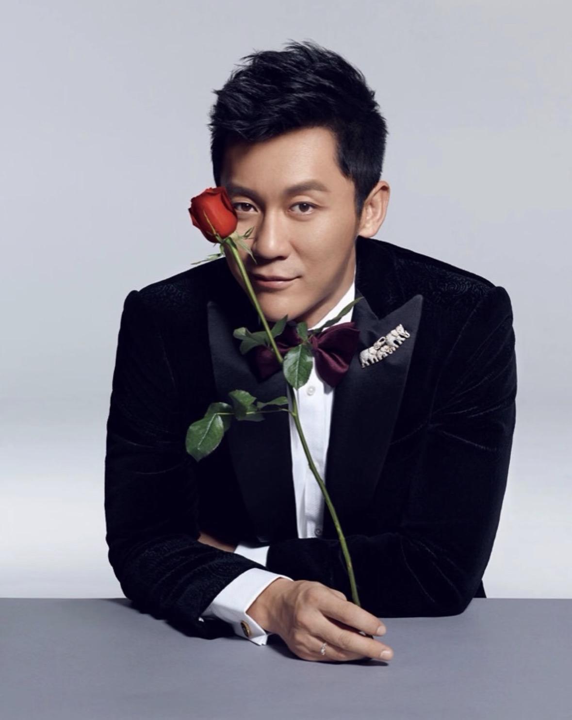 李晨这番话，听得人心里五味杂陈。48岁了，身边空空荡荡。从当年的李小璐、张馨
