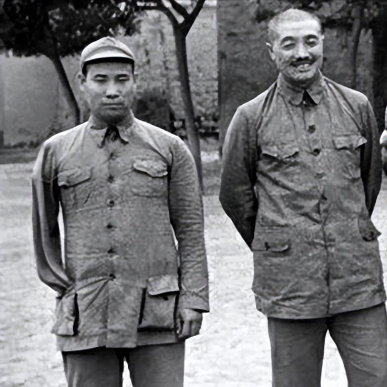 1947年，贺龙看到一匹被缴获的战马，脸色当即大变。他盯着那匹马，没有说话，