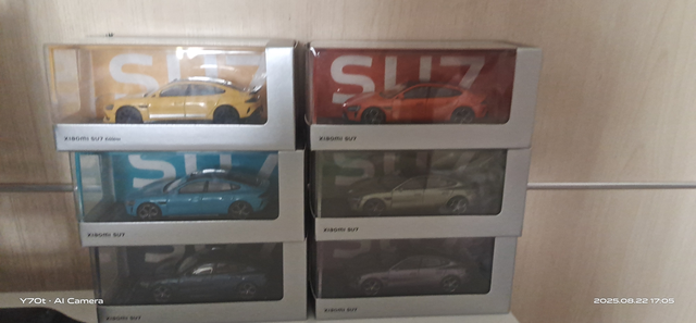 小米苏七全套车模虽然30万的小米苏七我买不起但是179的车模我买