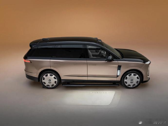 蔚来ES9震撼登场，租电42万元起，能成为下一个“ES8”吗？