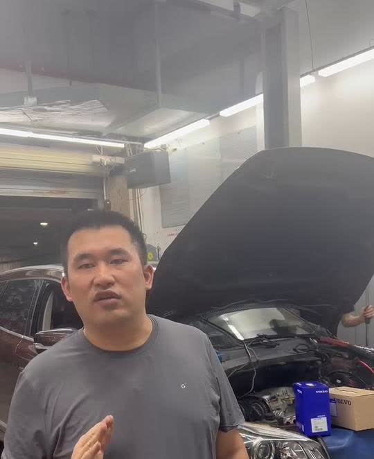 别让皮带毁了发动机。沃尔沃车主：10万公里这条速看。皮带一断损失2万。沃尔沃