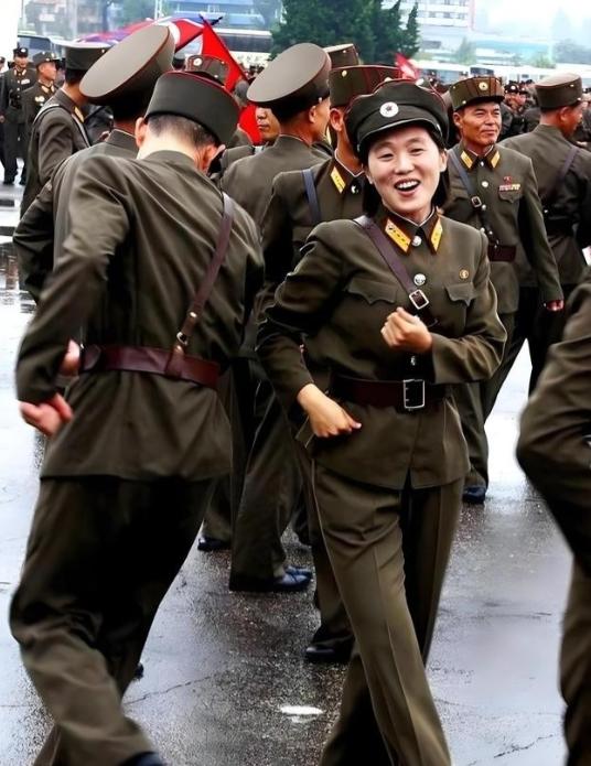 堪称全球独一份的特殊存在！朝鲜仅2600万人口，却坐拥130万现役军人，