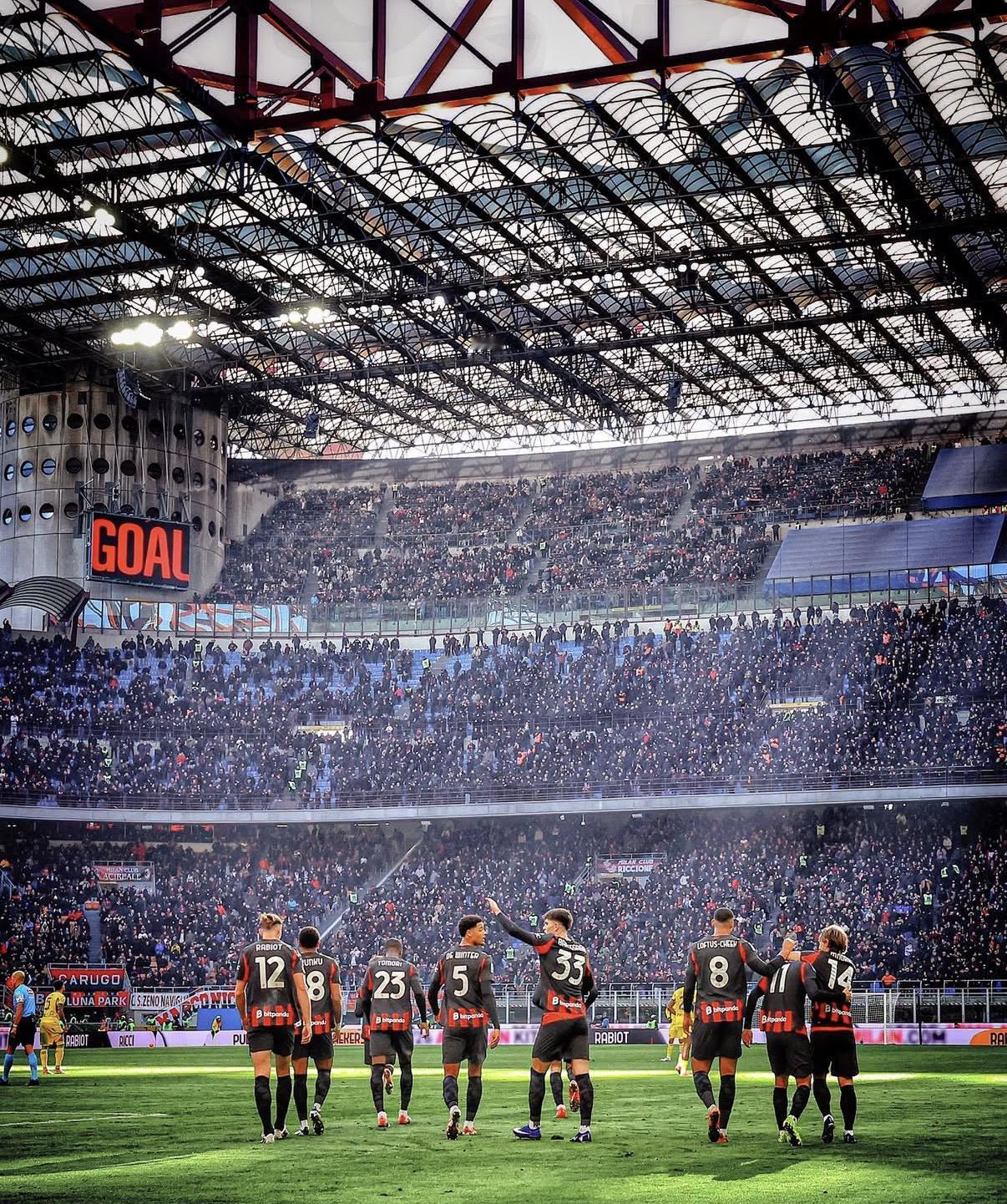 38分，米兰彻底保级成功！米兰1比0胜卡利亚里，11胜5平1负已经拿到38个积