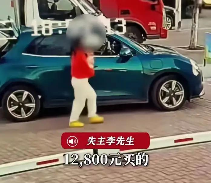 笨贼被抓归案，狗狗已交还失主笨贼却将面临3年左右牢狱之灾本来之笨贼以为自己很