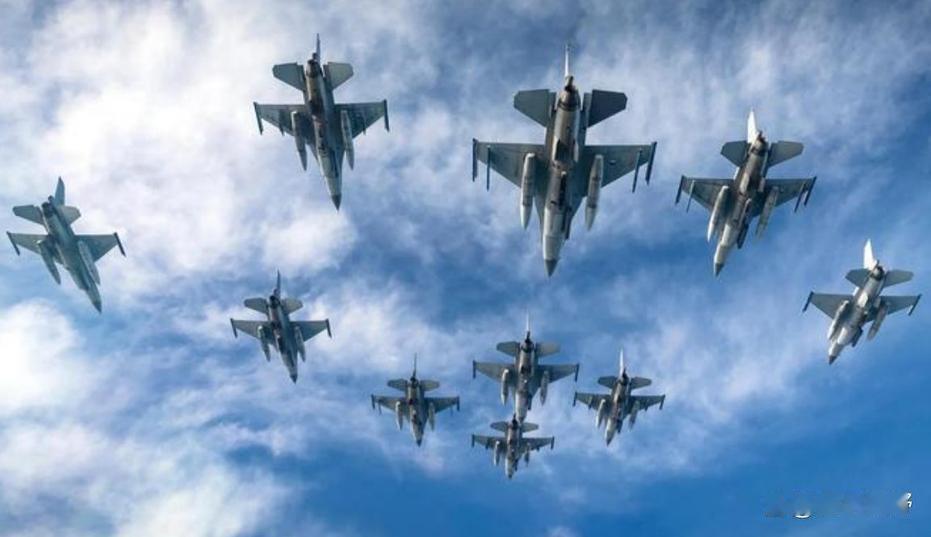 老铁们，今天咱聊点硬核的，说说咱家门口黄海上空那点事儿。话说最近啊，美军那边