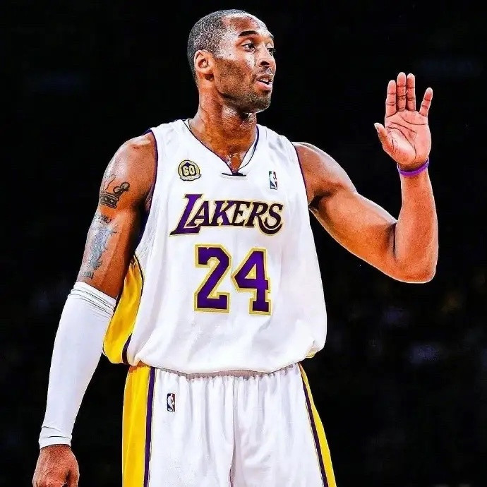 人生一辈子，只要你一直前行，你就会看到更多更美的风景，不要碰到压力就把自己变得不