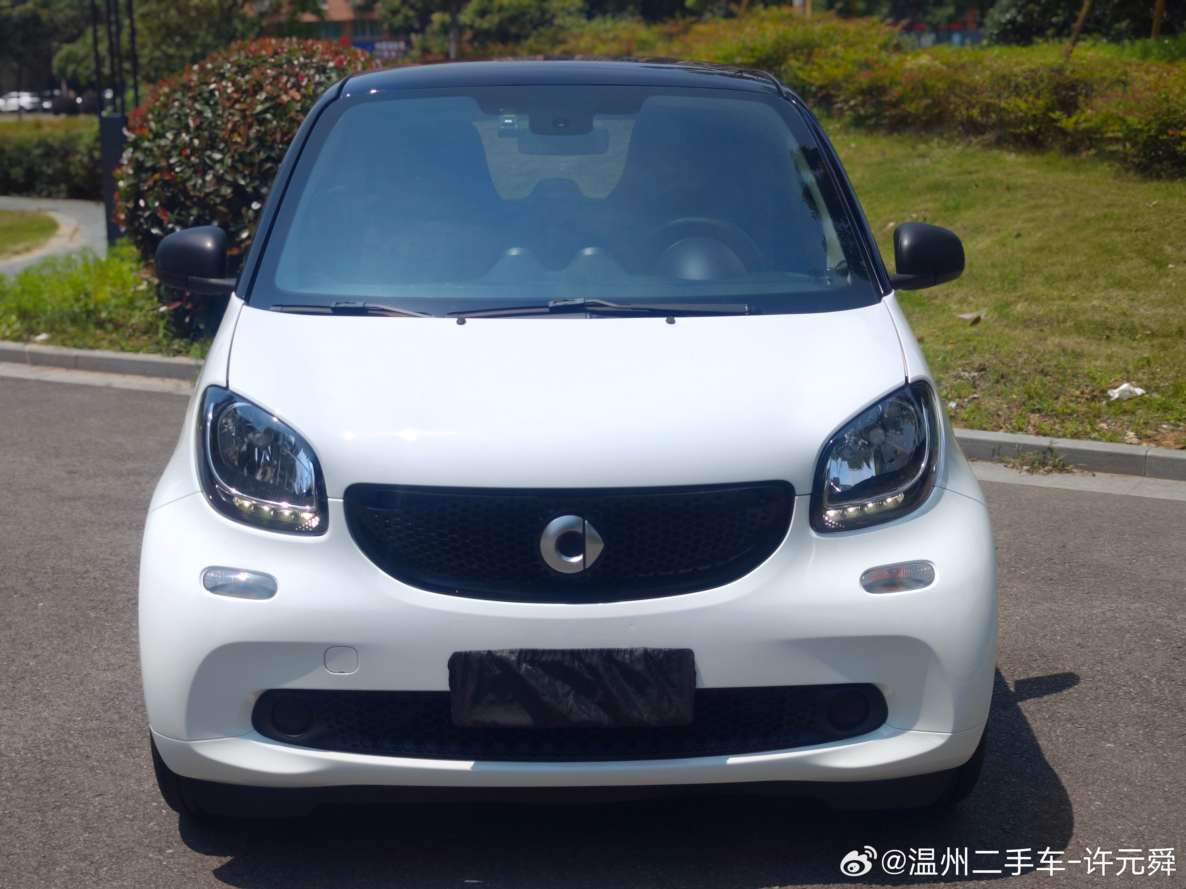 smart激情版1.0高配​上牌准2019年公里3万车况精品​配置：大玻璃