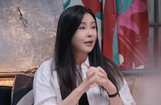 王祖贤吴彦祖罕见露面！从加拿大回国捞金？北美华裔集体到中国抢饭碗！吴彦祖