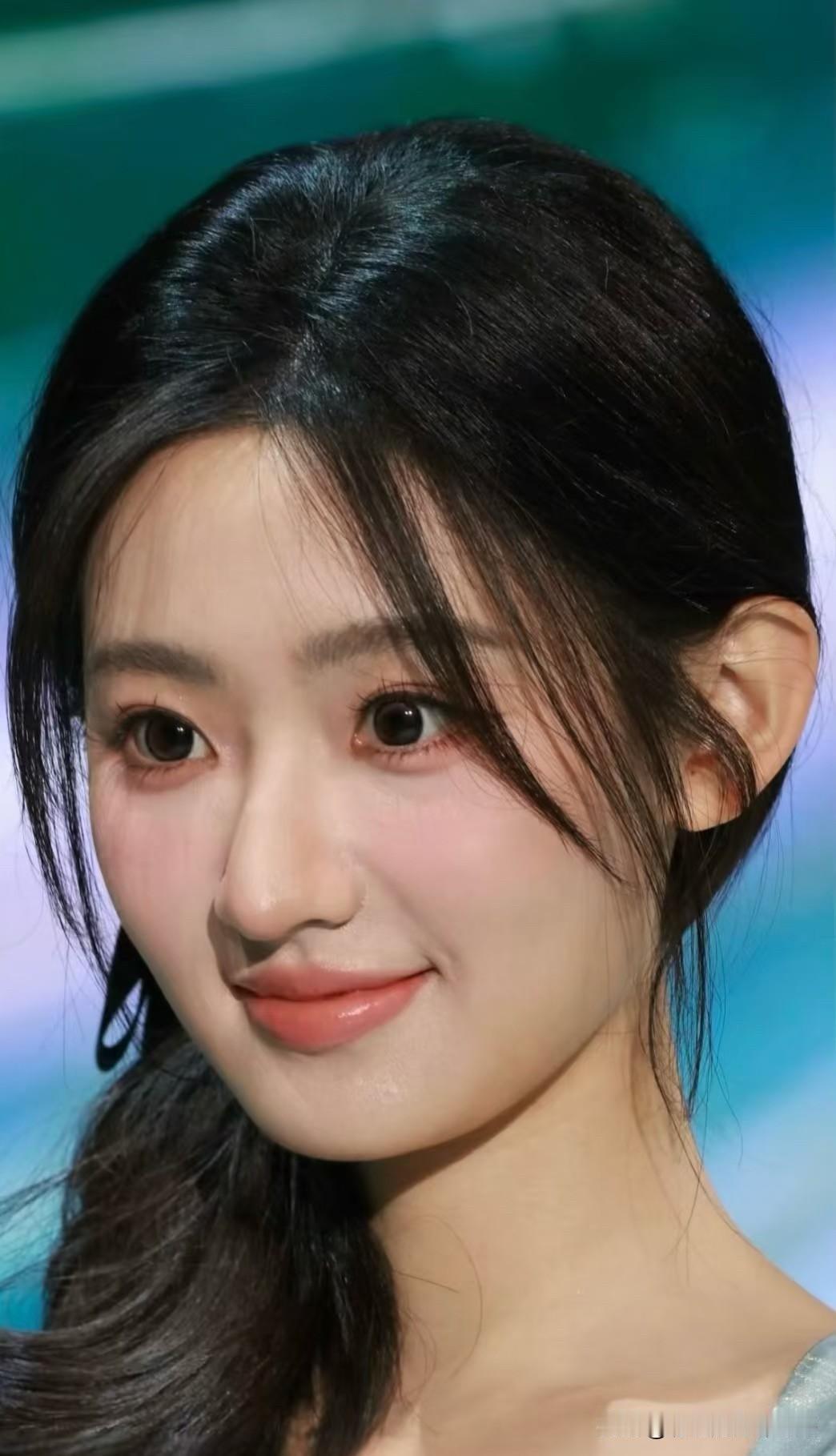 杨雨潼，镜头下的东方美人