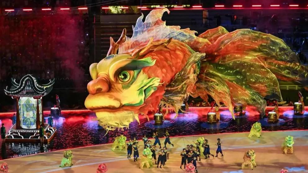 看了全运会，总算是知道为啥华南F3过年不爱看春晚了，不是因为节目不行，而是因为很