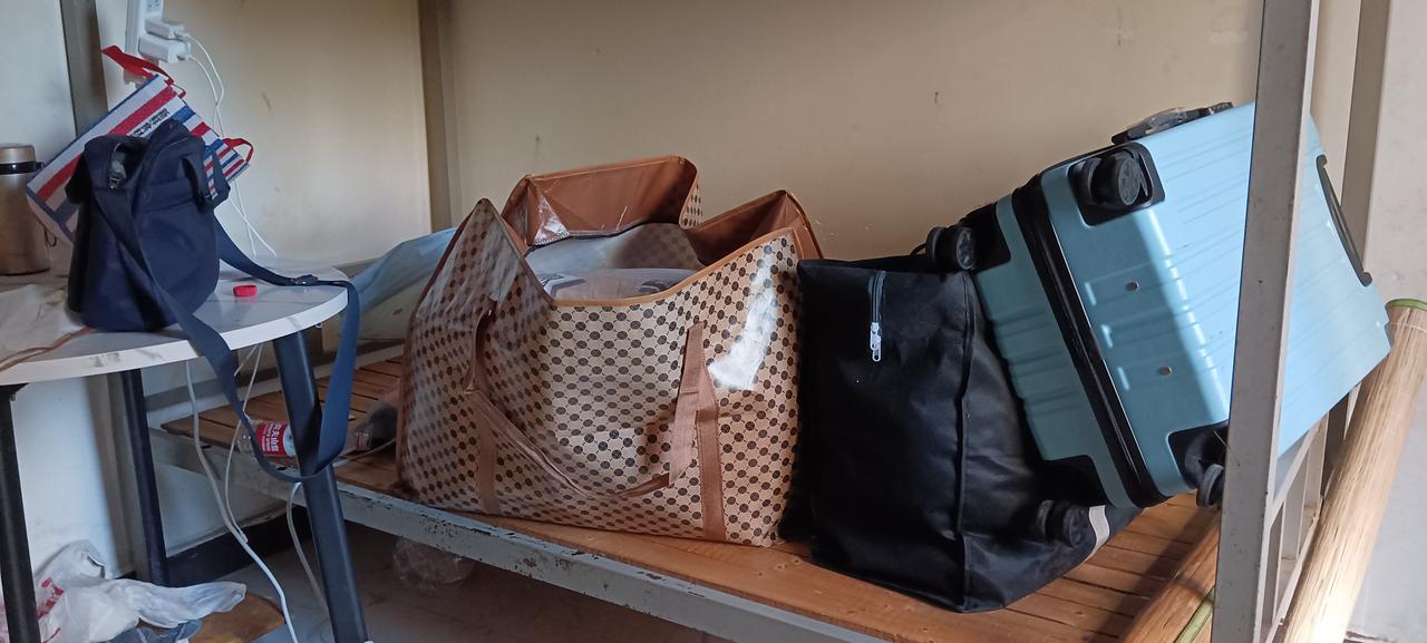 铁打的床铺，流水的主人！对面的兄弟，收拾好行李，提捅走人！和别的打工者不同，