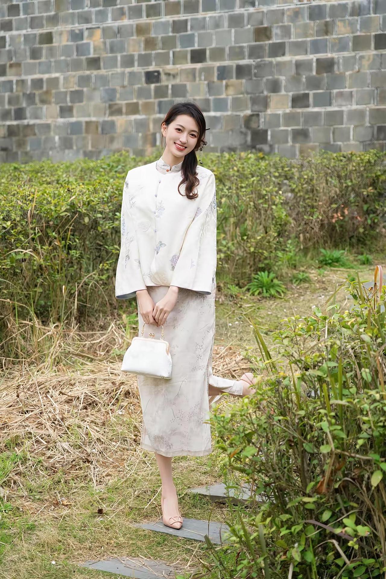 人少不知旗袍好。旗袍旗袍美人国风古韵