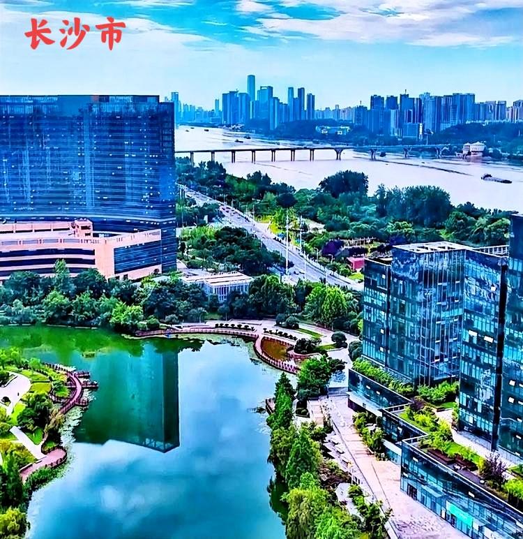为什么长沙市区的一江两岸城建，学不到广州市区的一江两岸城建呢？两个城市都从这个方