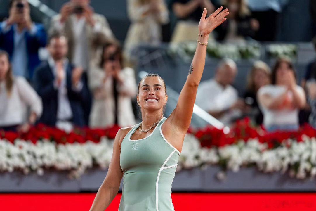 萨巴伦卡逆转大坂直美延续卫冕之旅WTA1000马德里站第四轮四满贯得主对决，卫冕